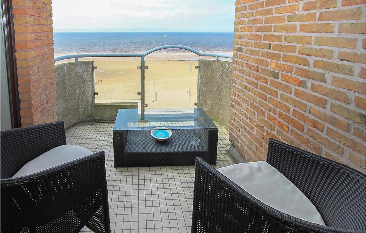 Amazing Apartment In Oostende With House Sea View Exteriör bild