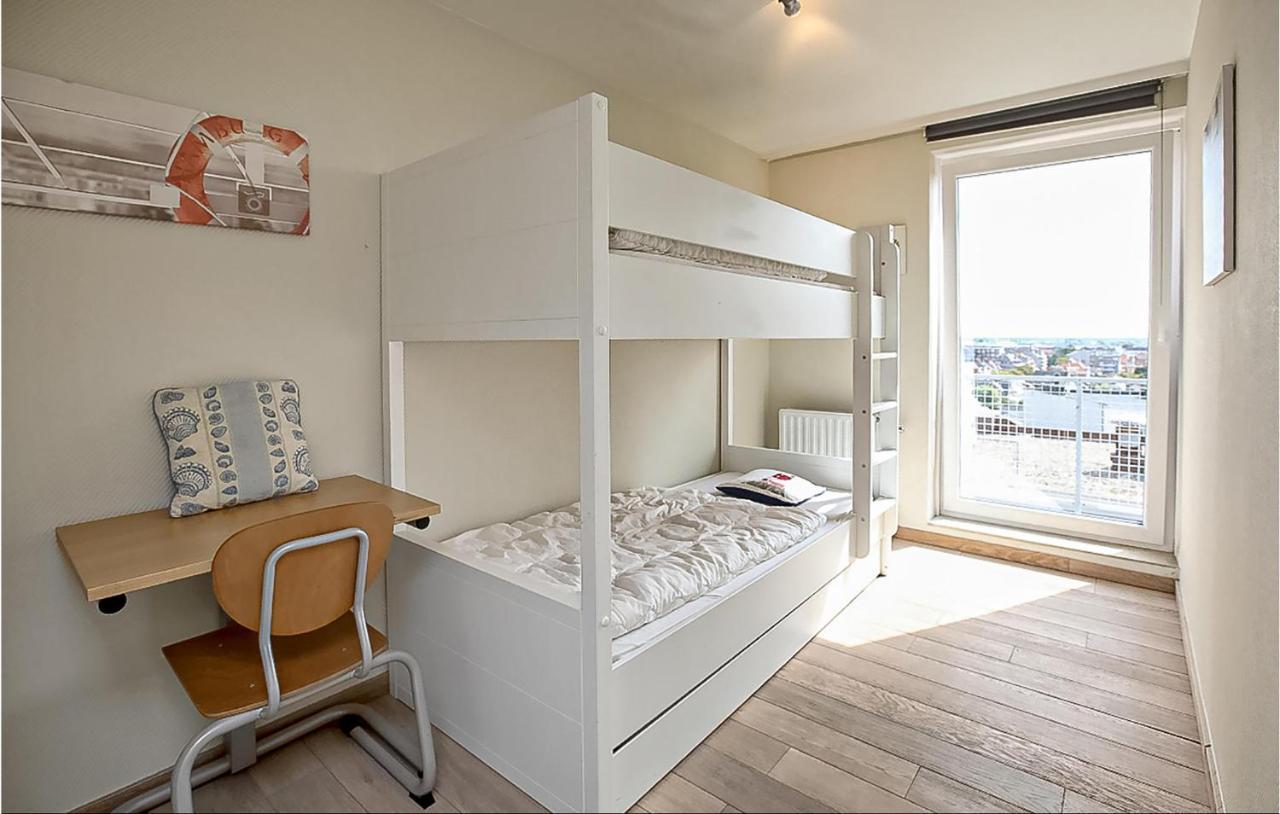 Amazing Apartment In Oostende With House Sea View Exteriör bild
