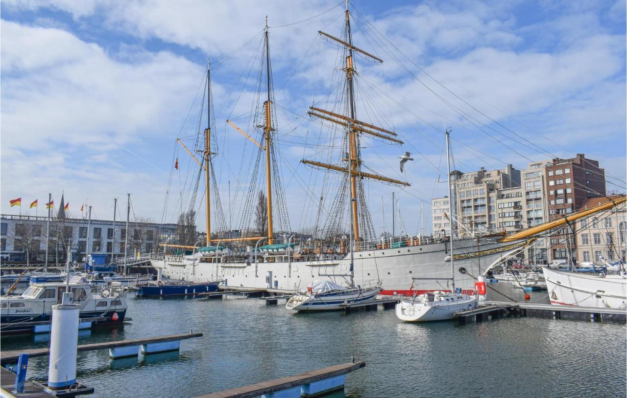 Amazing Apartment In Oostende With House Sea View Exteriör bild